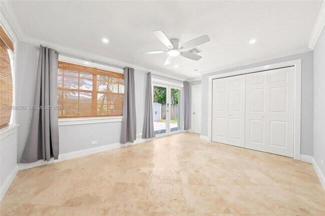 Building Photo - 2301 Tequesta Ln