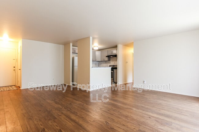 Building Photo - 1107 Woodhollow Dr