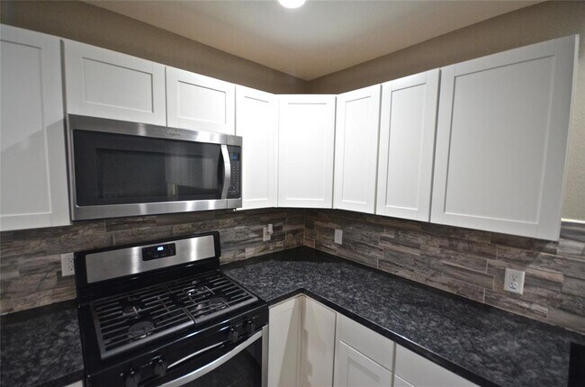 Building Photo - 3543 Tamarisk Ln