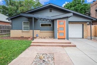 Building Photo - Beautifully renovated home in Montclair with architectural flair