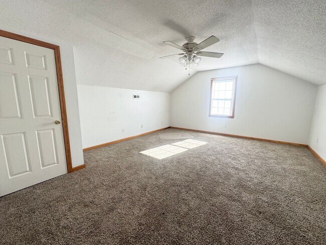 Building Photo - 200 Dramtree Dr