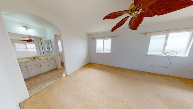 Building Photo - Spacious 3Bd/2.5Ba Single-Family Home in M...