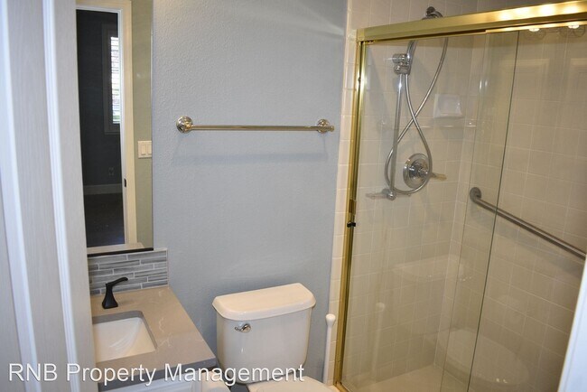 Building Photo - 5 br, 4.5 bath House - 5061 Ashley Woods D...