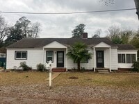 Building Photo - 3 Bed, 1 Bath House
