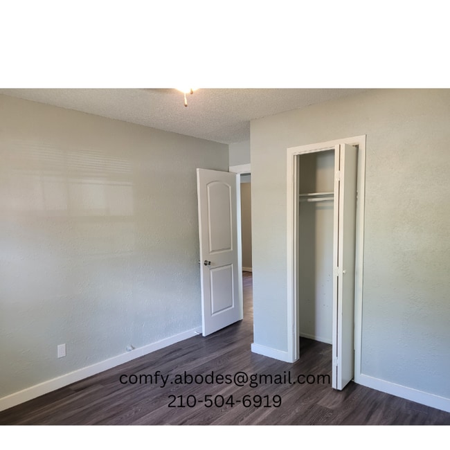 Building Photo - 5478 Justo Ln