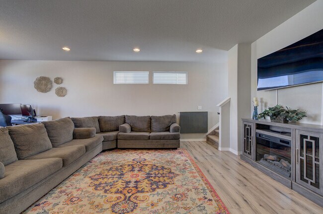 Building Photo - 11140 Feliz Wy