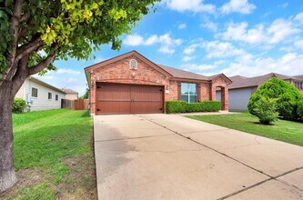 Building Photo - 1721 E Mesa Park Dr