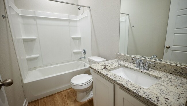 Building Photo - Stunning 3x2 Luxury Duplex in Buda, TX!