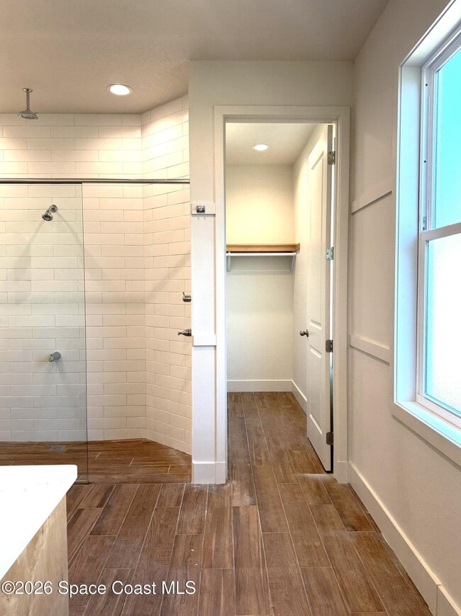 Building Photo - 2891 Edington Dr