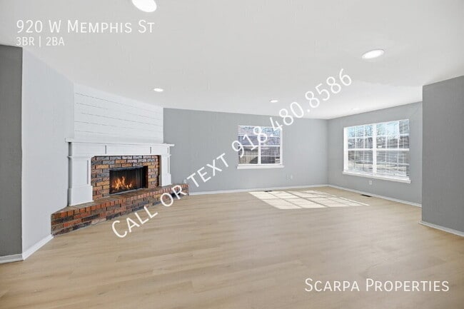 Building Photo - 920 W Memphis St