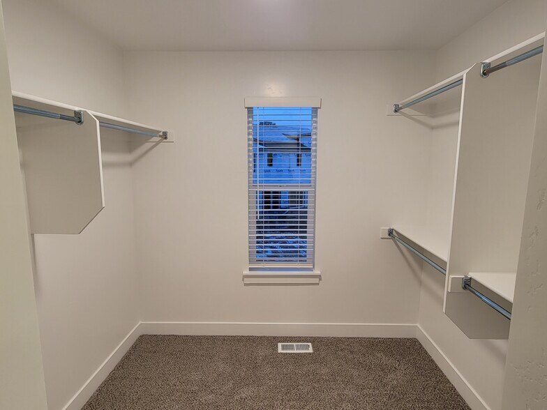 Master Closet - 3147 S 350 W