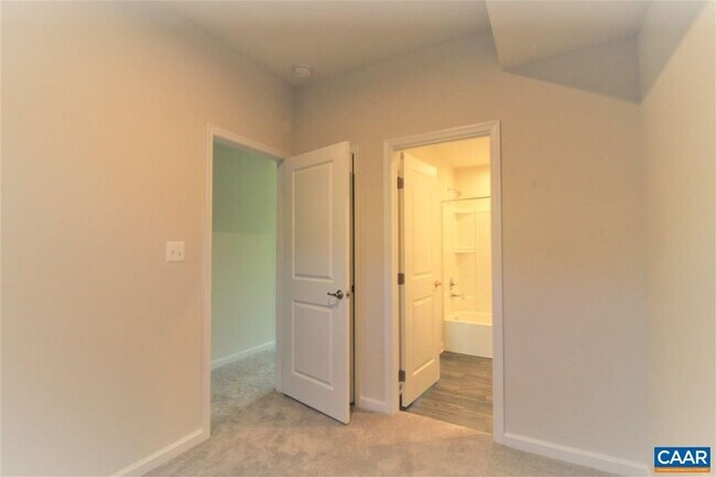 Building Photo - 2087 Elm Tree Ct