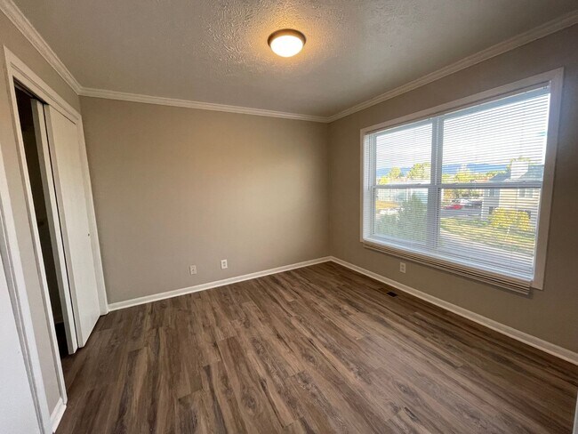 Building Photo - 1104 Mazatlan Cir