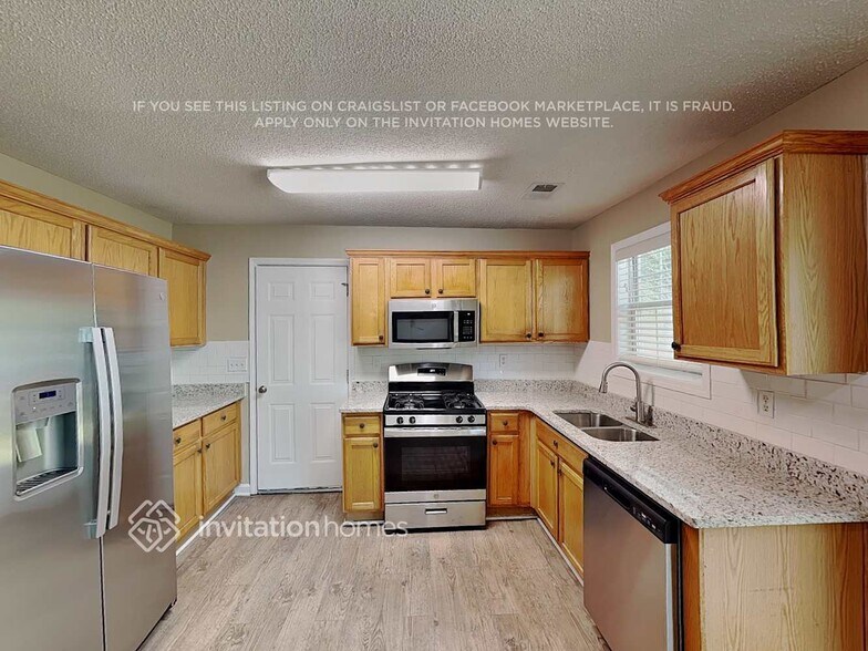 Building Photo - 5773 River Side Walk