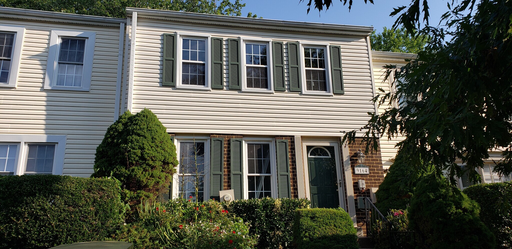 Building Photo - 9164 Broken Oak Pl