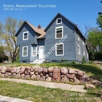 Building Photo - 2600 SW Clay St