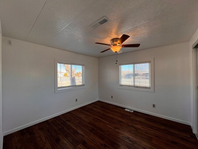 Building Photo - Two bedroom manufactured home in Silver Springs, NV