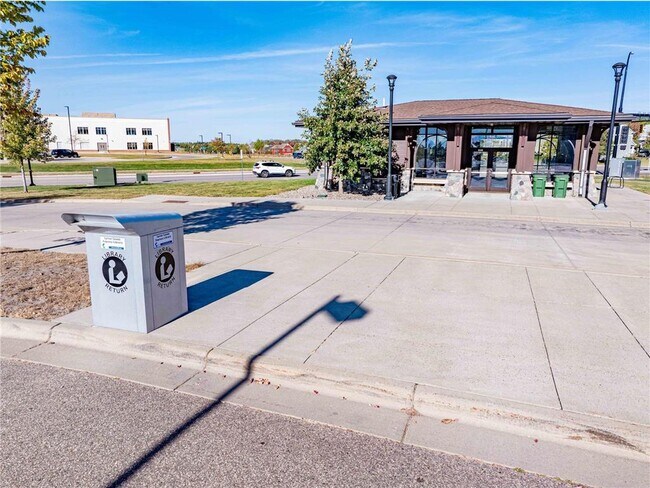 Building Photo - 143X Nutmeg Cir