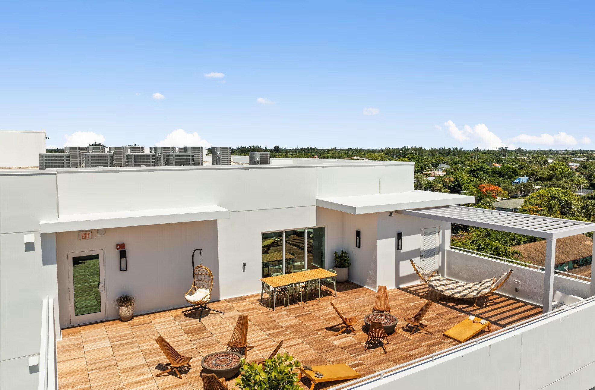 Building Photo - 321 Princeton Dr