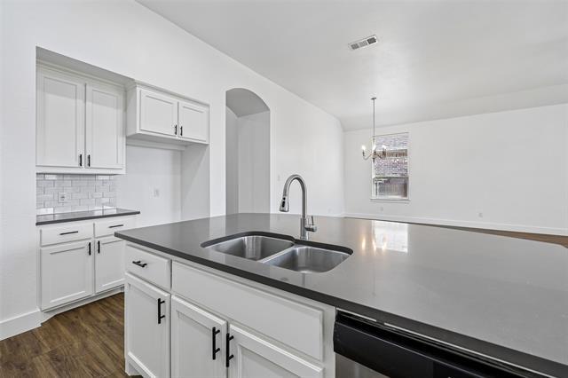 Building Photo - 1506 Calcot Ln