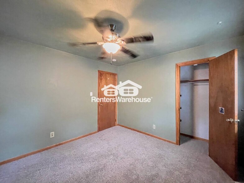 Building Photo - 716 Cardover Ave