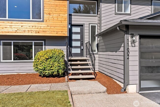 Building Photo - 11602 SE 210th Pl