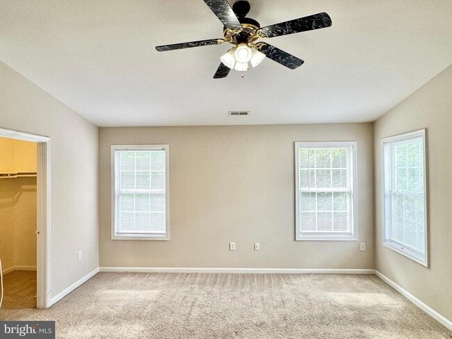 Building Photo - 9 Kimberly Dr