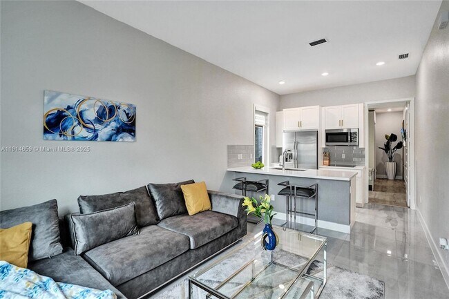 Building Photo - 10795 Oceano Wy