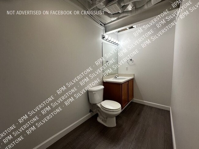 Building Photo - 2119 Cattail Cir