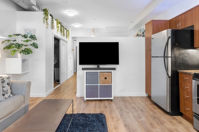 Building Photo - April Move-in Special $500 off Rent - Downtown Cortez Hill Junior Studio | Pool, Parking & Modern...