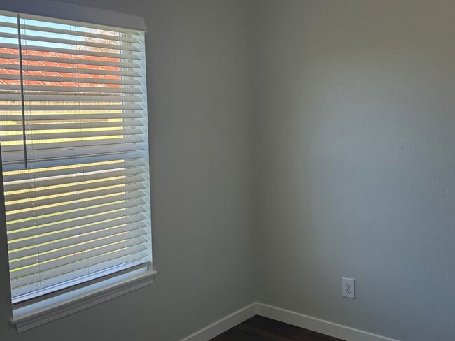 Building Photo - Mount Vernon 3 Bedroom