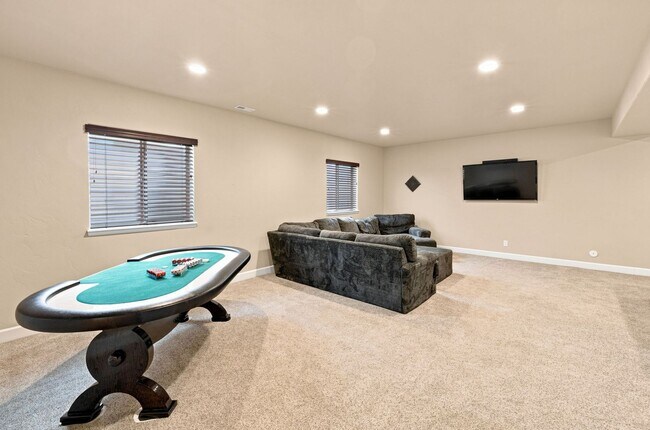 Building Photo - 12441 Woodruff Dr