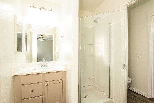 Building Photo - 22236 W Desert Bloom St