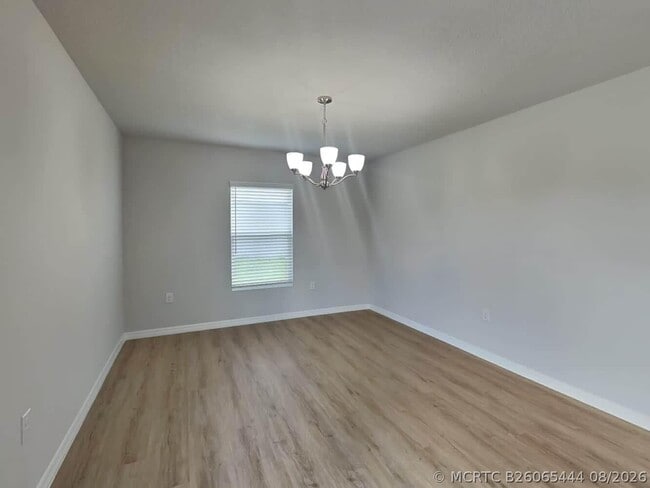 Building Photo - 849 SW Trouville Ave