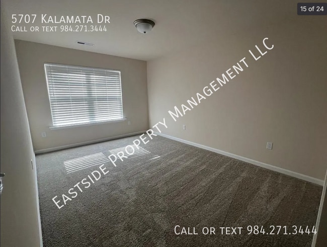 Building Photo - 5707 Kalamata Dr