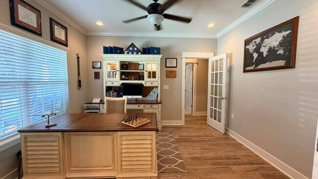 Building Photo - 3206 Oak Bluff Ln