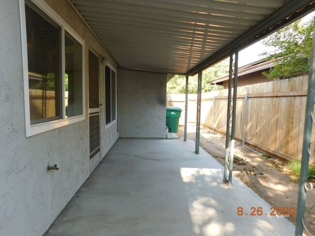 Building Photo - 136 Purple Sage Ln