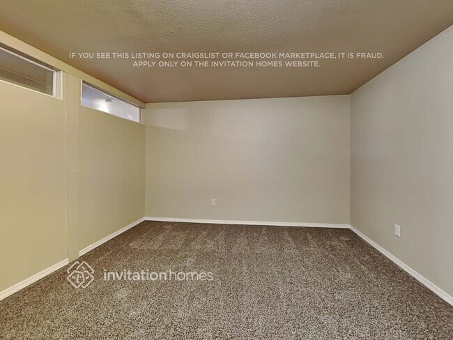 Building Photo - 926 S Magnolia Ln