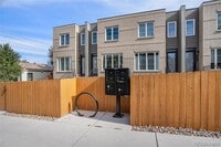 Building Photo - 1074 Knox Ct