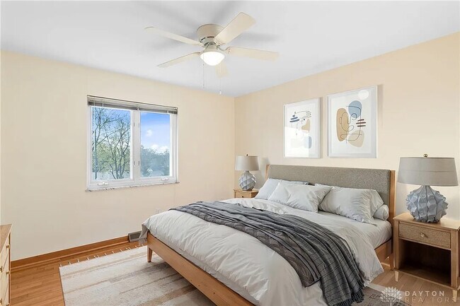 Building Photo - 4500 Acreview Ln