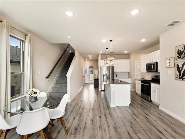 Building Photo - 138 Mandarin St