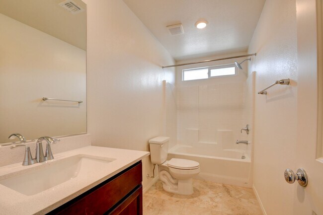 Building Photo - SPARKLING POOL in TULE SPRINGS