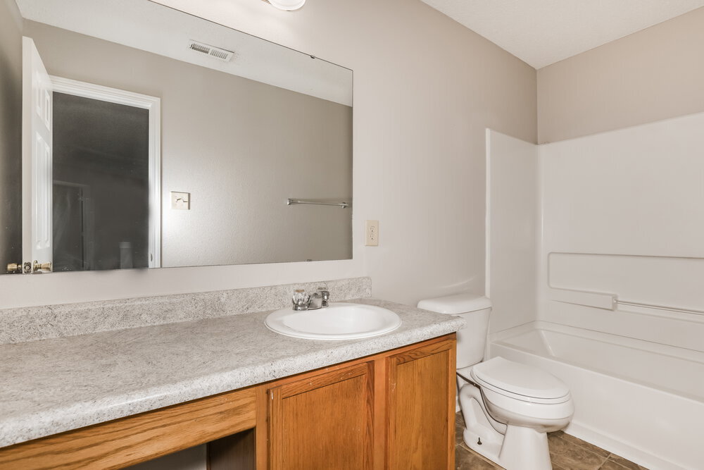 Building Photo - 11351 N Creekside Dr