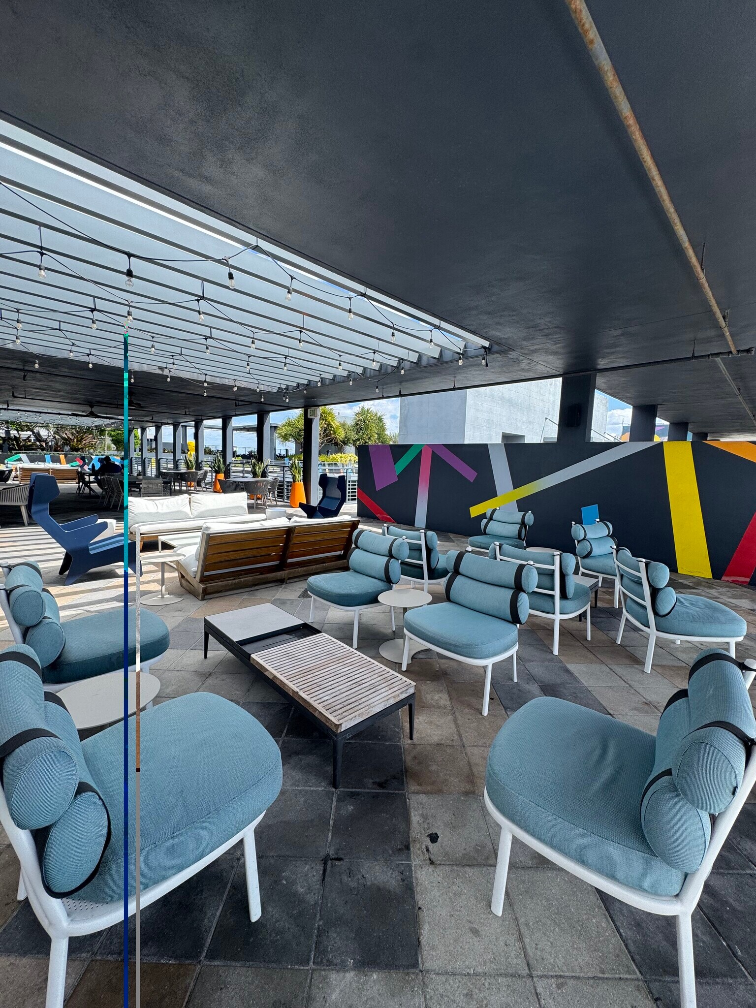 Building Photo - 420 NW 25th Ct