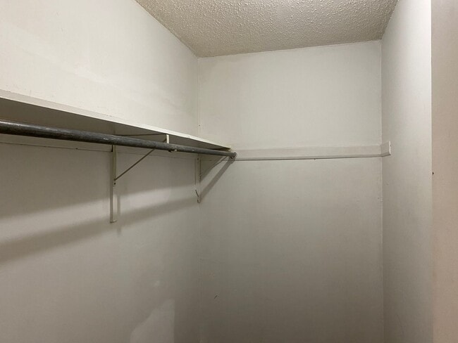 Building Photo - 124 Westscott Dr