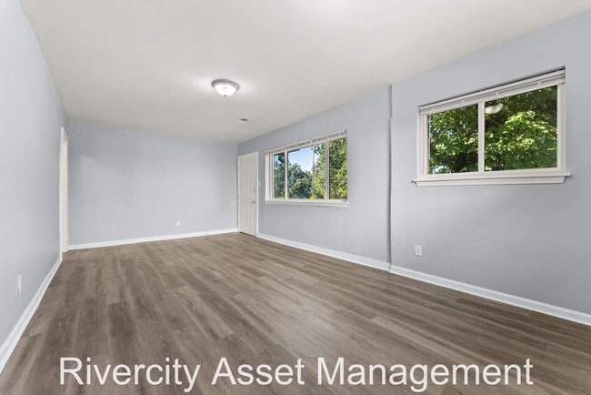 Building Photo - 1622 Elvis Presley Blvd