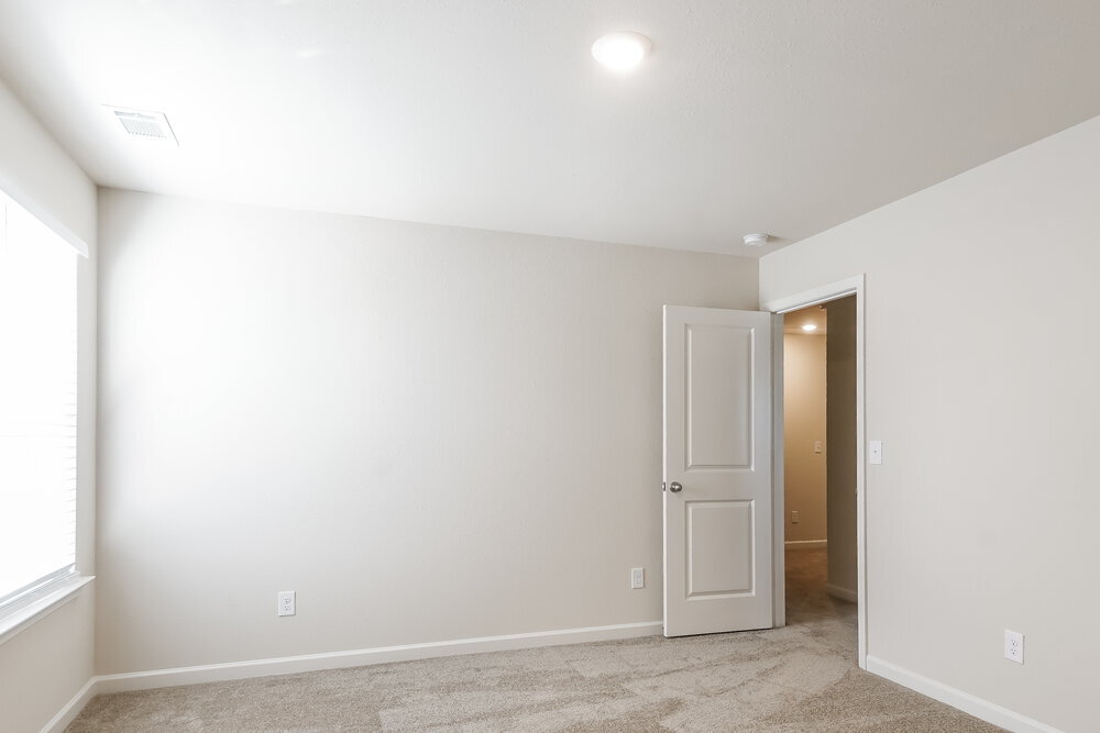 Building Photo - 128 Brook Dr