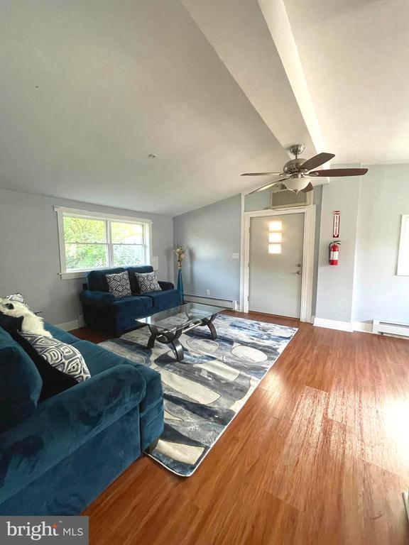 Building Photo - 1229 Crawford Dr