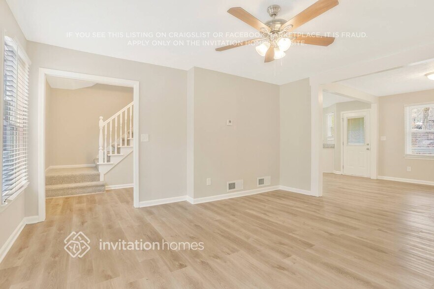 Building Photo - 1648 Roman Point Dr