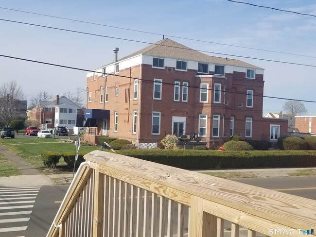 Building Photo - 1 Peck Ave